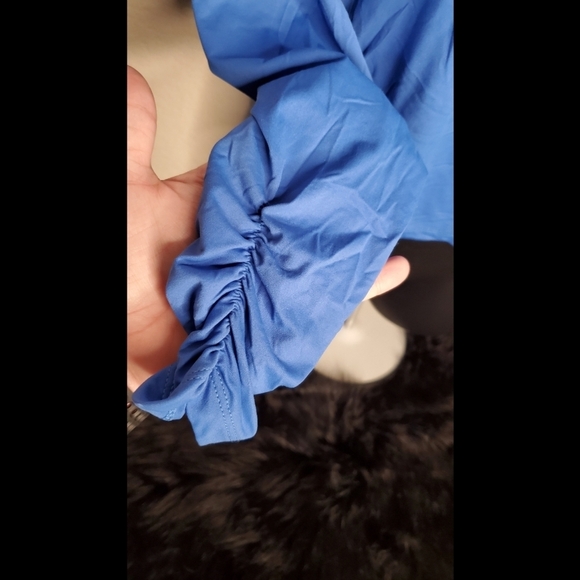 Doncaster Nylon Mock Neck Top Ruched Sleeve - Picture 4 of 5